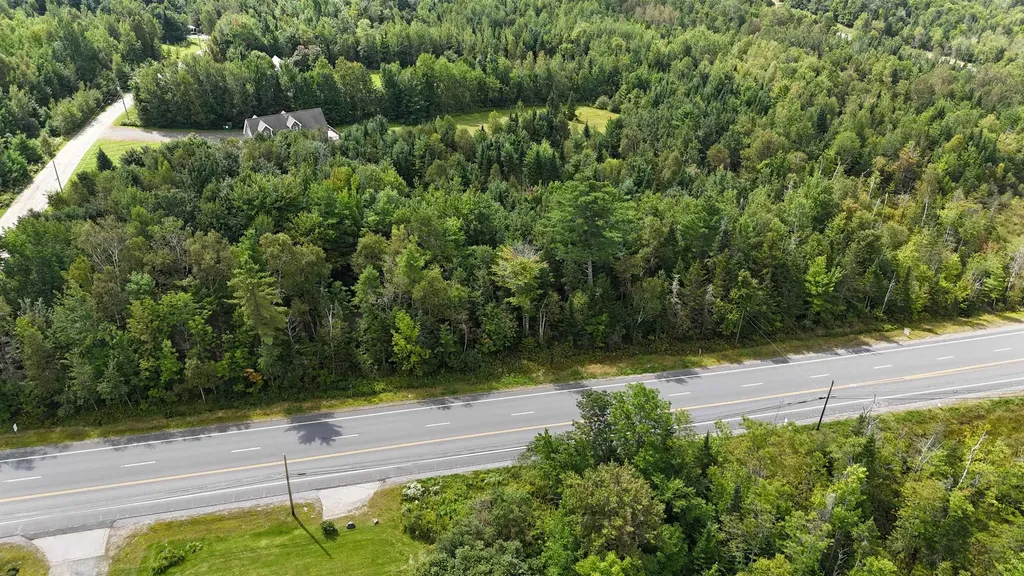 12 Rockwood Avenue Jefferson NH 03583