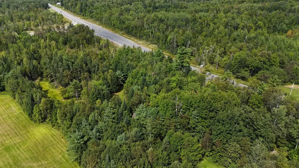 12 Rockwood Avenue Jefferson NH 03583