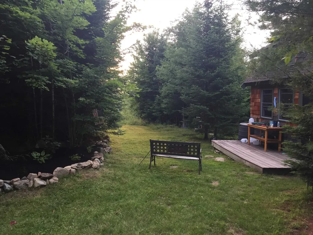 12 Rockwood Avenue Jefferson NH 03583