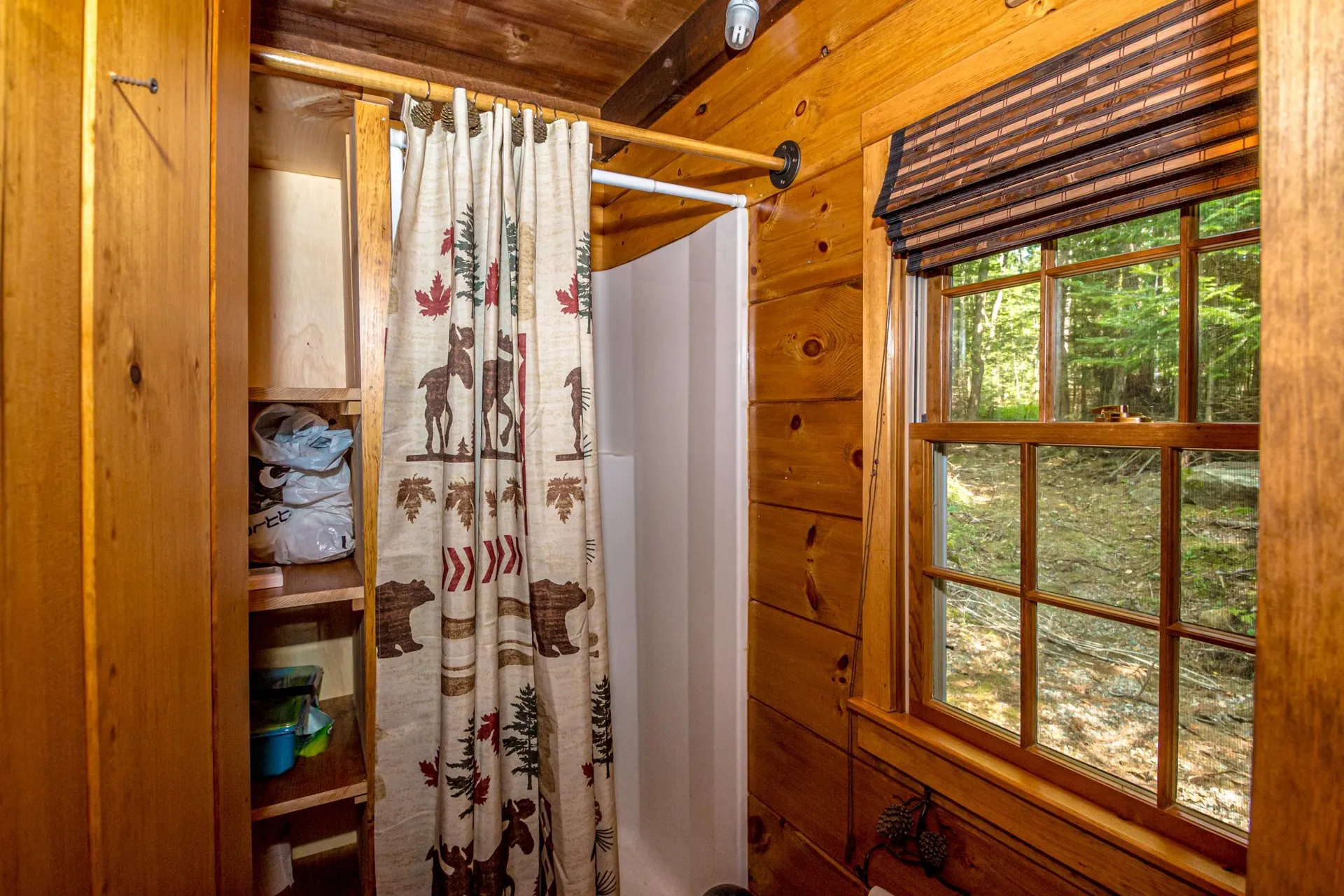 12 Rockwood Avenue Jefferson NH 03583