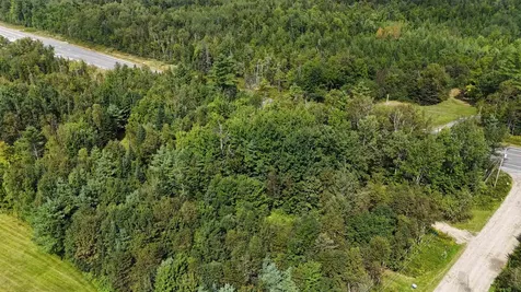 12 Rockwood Avenue Jefferson NH 03583