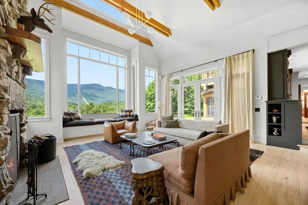 1862 Notchbrook Road Stowe VT 05672