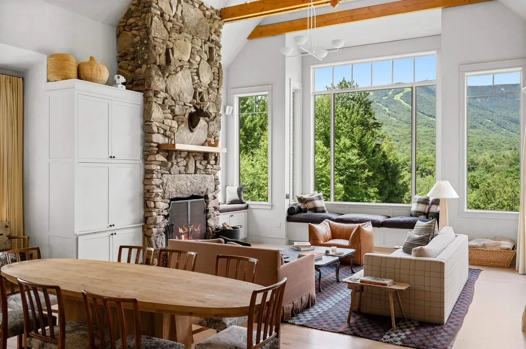 1862 Notchbrook Road Stowe VT 05672
