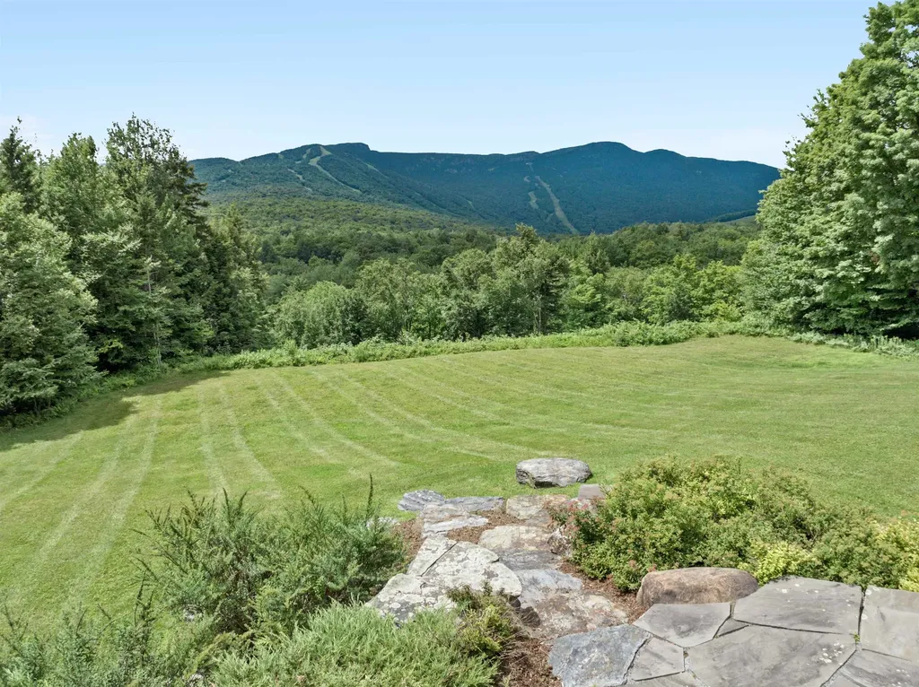 1862 Notchbrook Road Stowe VT 05672
