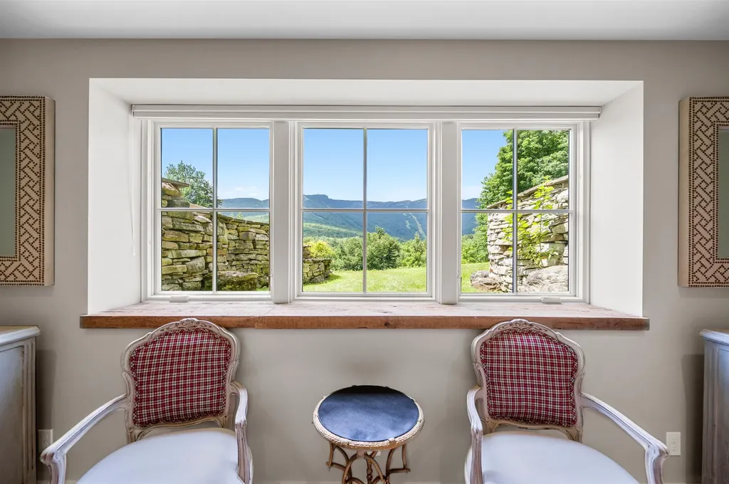 1862 Notchbrook Road Stowe VT 05672