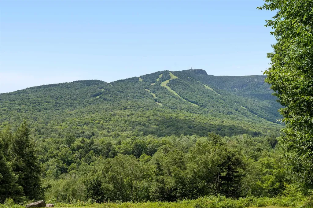 1862 Notchbrook Road Stowe VT 05672
