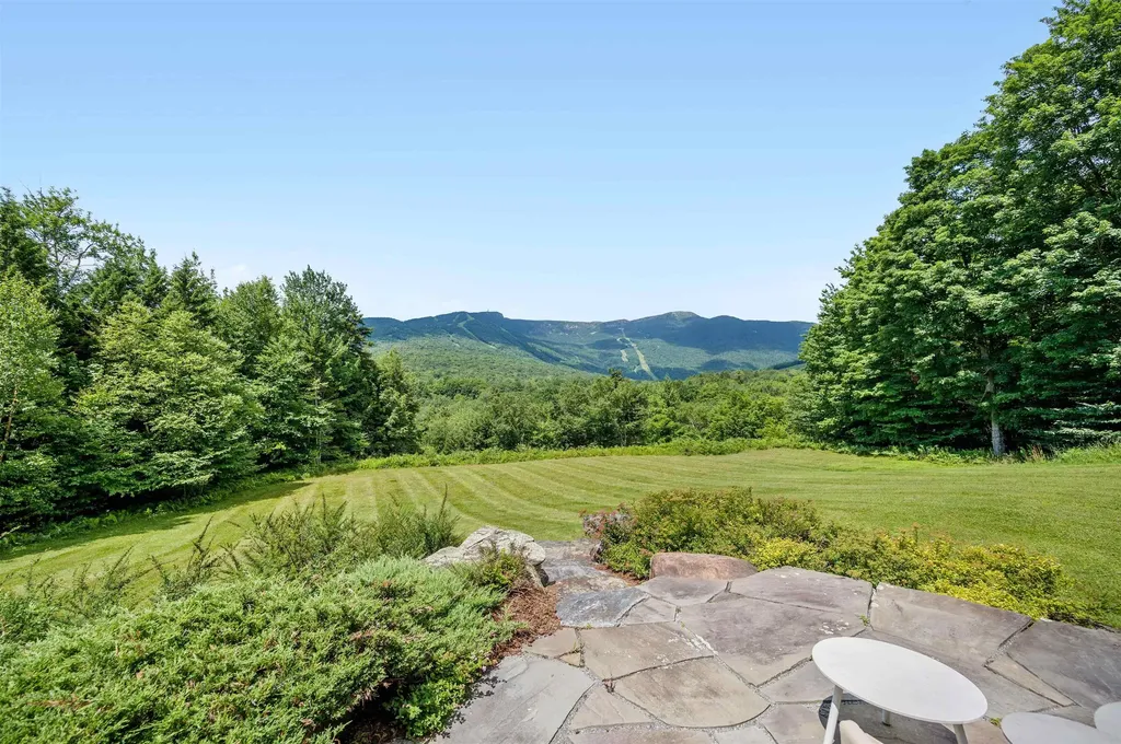 1862 Notchbrook Road Stowe VT 05672