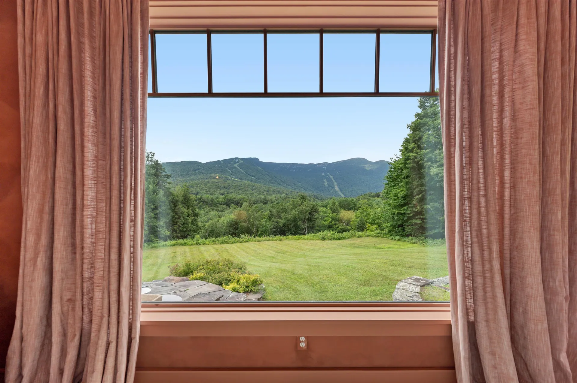 1862 Notchbrook Road Stowe VT 05672