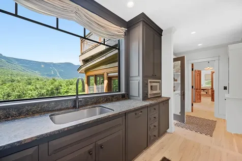 1862 Notchbrook Road Stowe VT 05672
