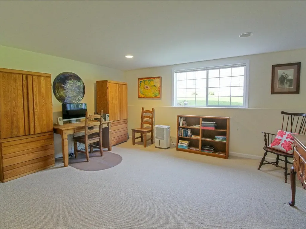 82 Hannahs Place Colchester VT 05446