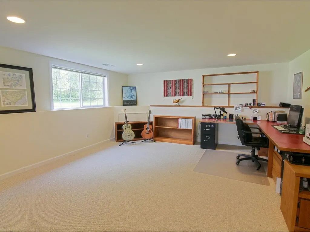 82 Hannahs Place Colchester VT 05446