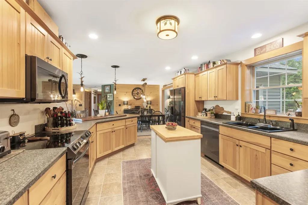 20 Fieldstone Road Gorham NH 03581