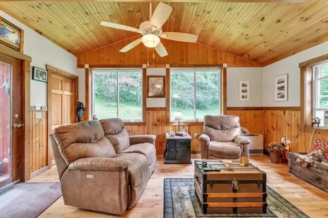 4208 Maplewood Road Corinth VT 05039