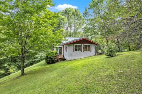 4208 Maplewood Road Corinth VT 05039