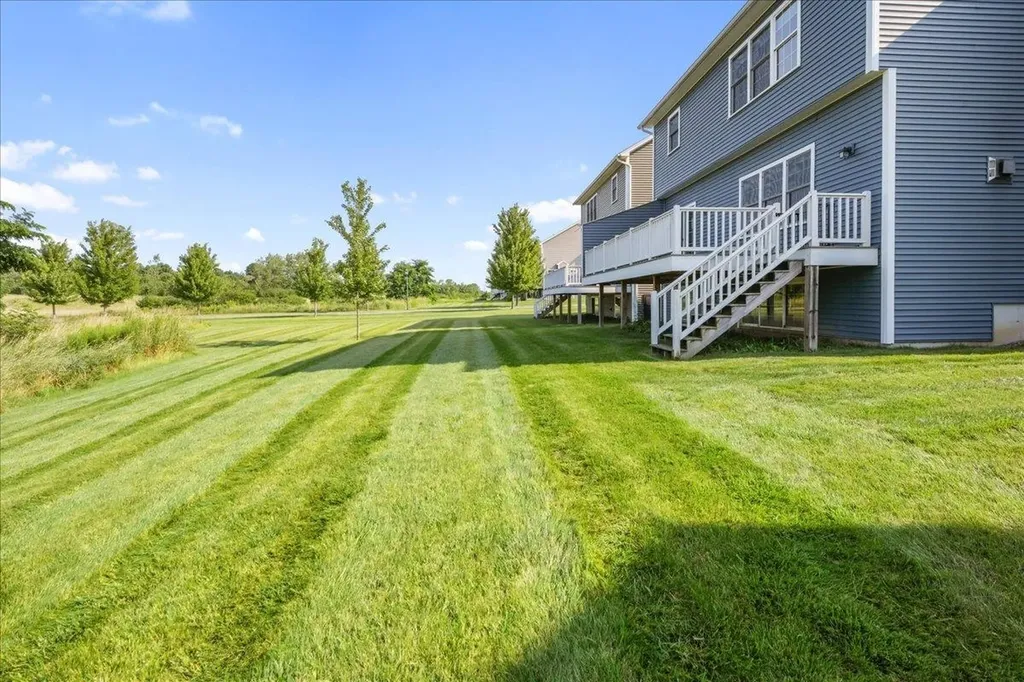 78 Sommerfield Avenue South Burlington VT 05403