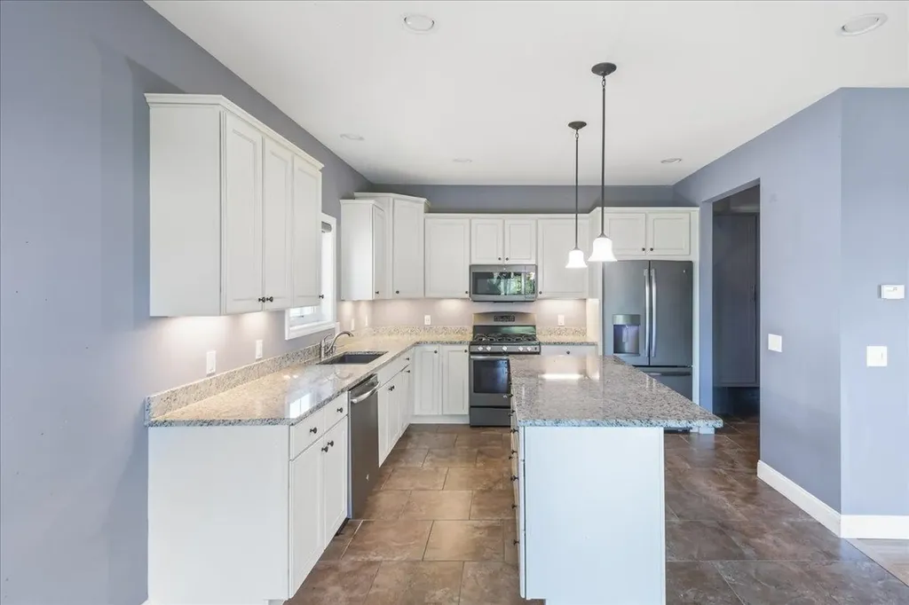 78 Sommerfield Avenue South Burlington VT 05403