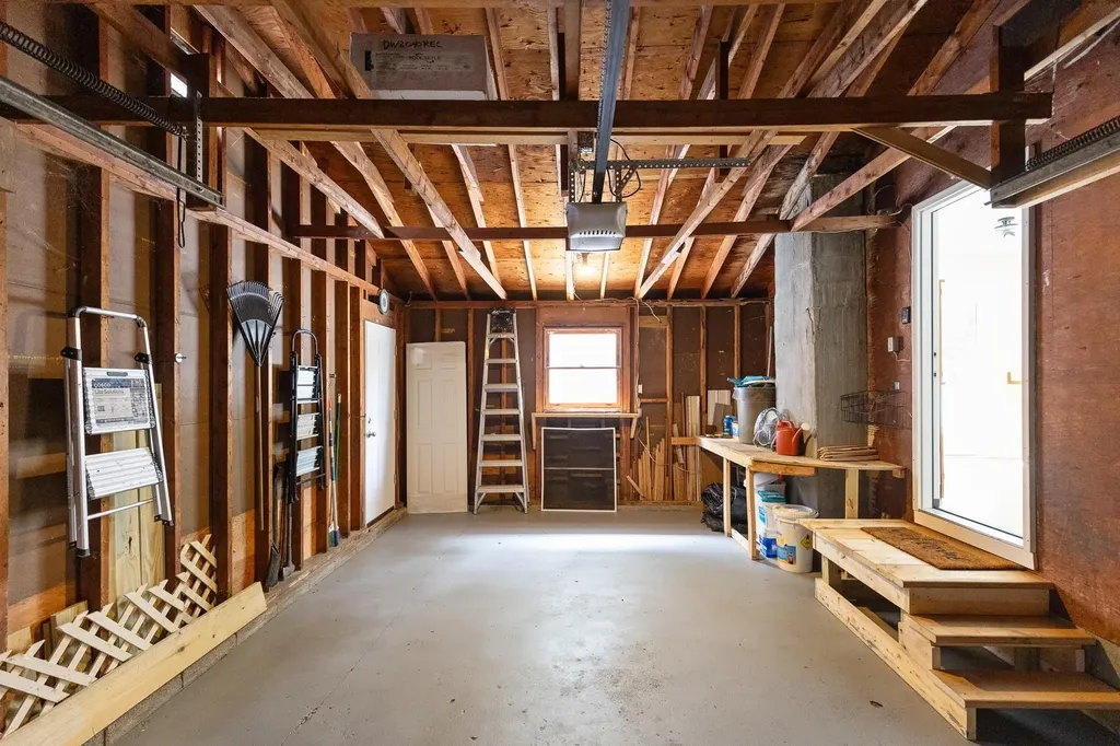 904 Industrial Avenue Williston VT 05495