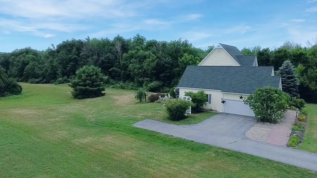 237 Flanders Memorial Road Weare NH 03281