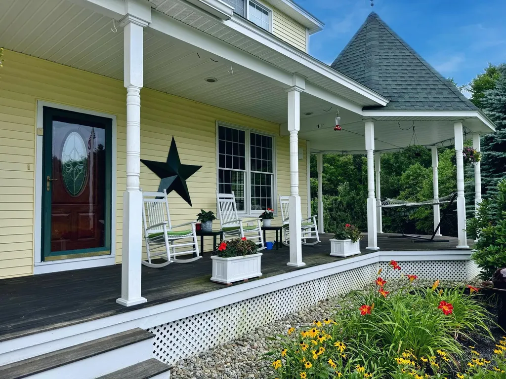 237 Flanders Memorial Road Weare NH 03281