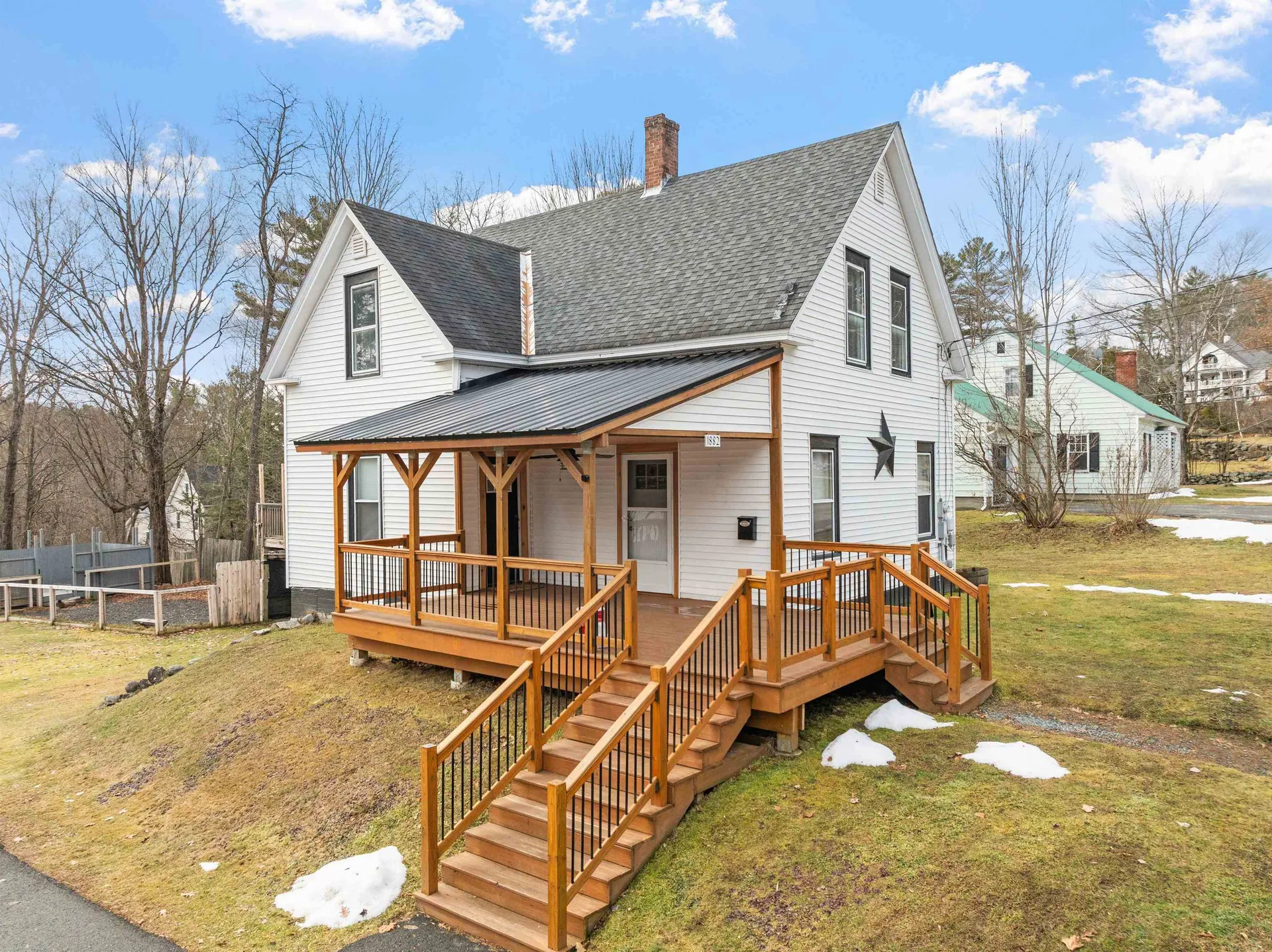 227 High Street Littleton NH 03561