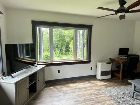 1595 Centerville Road Hyde Park VT 05655