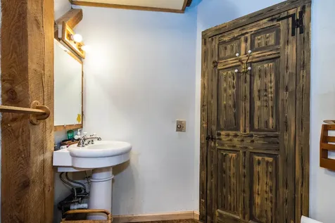 7 Garron Road Middletown Springs VT 05757