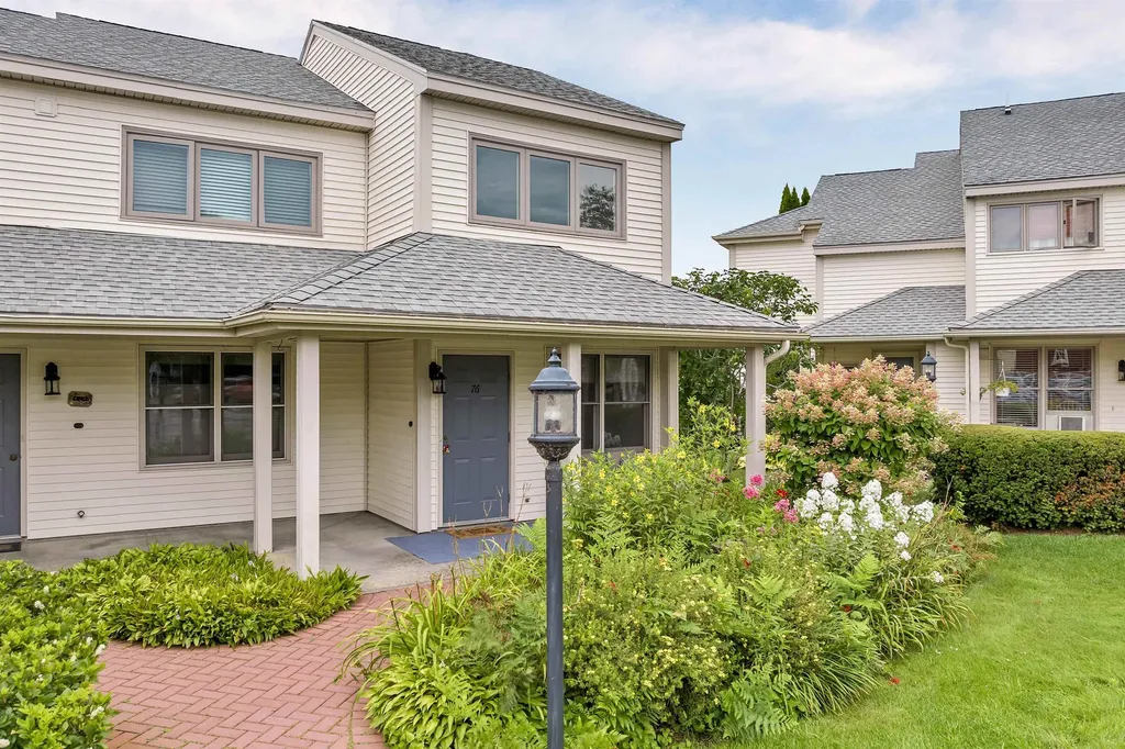 76 Railroad Avenue Wolfeboro NH 03894