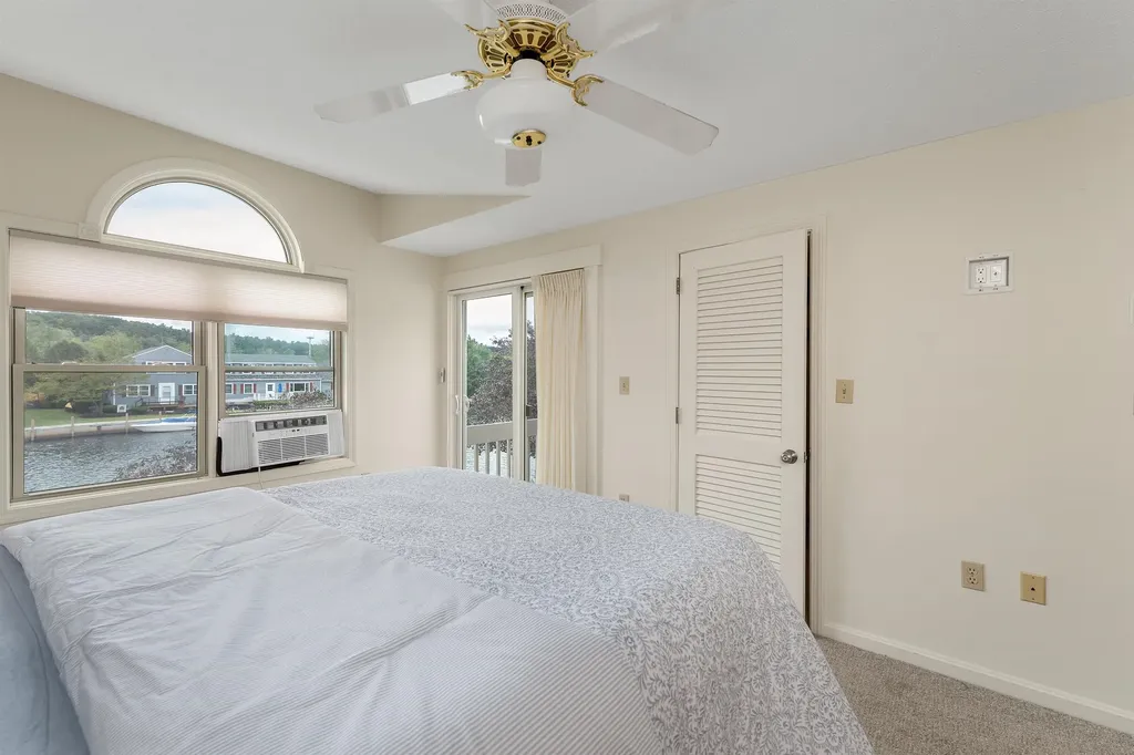 76 Railroad Avenue Wolfeboro NH 03894