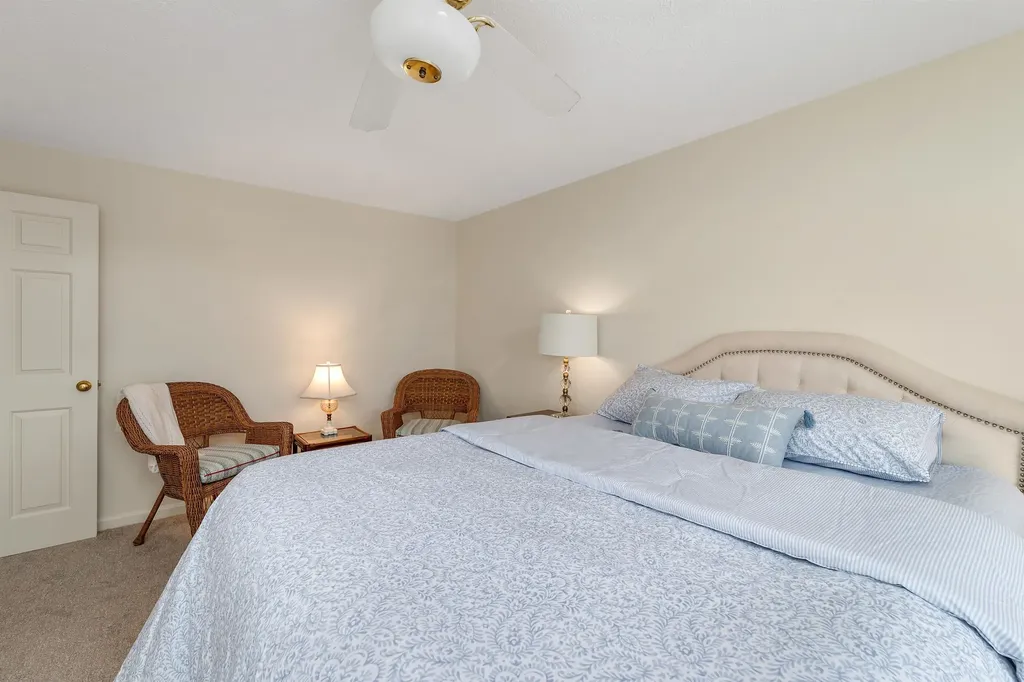 76 Railroad Avenue Wolfeboro NH 03894