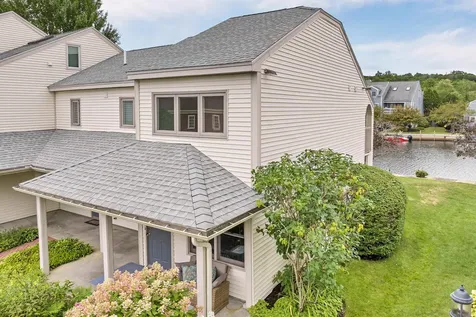 76 Railroad Avenue Wolfeboro NH 03894