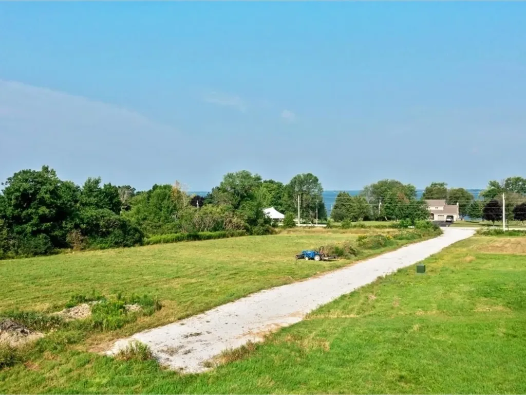 44 Bailey's Run St. Albans Town VT 05478