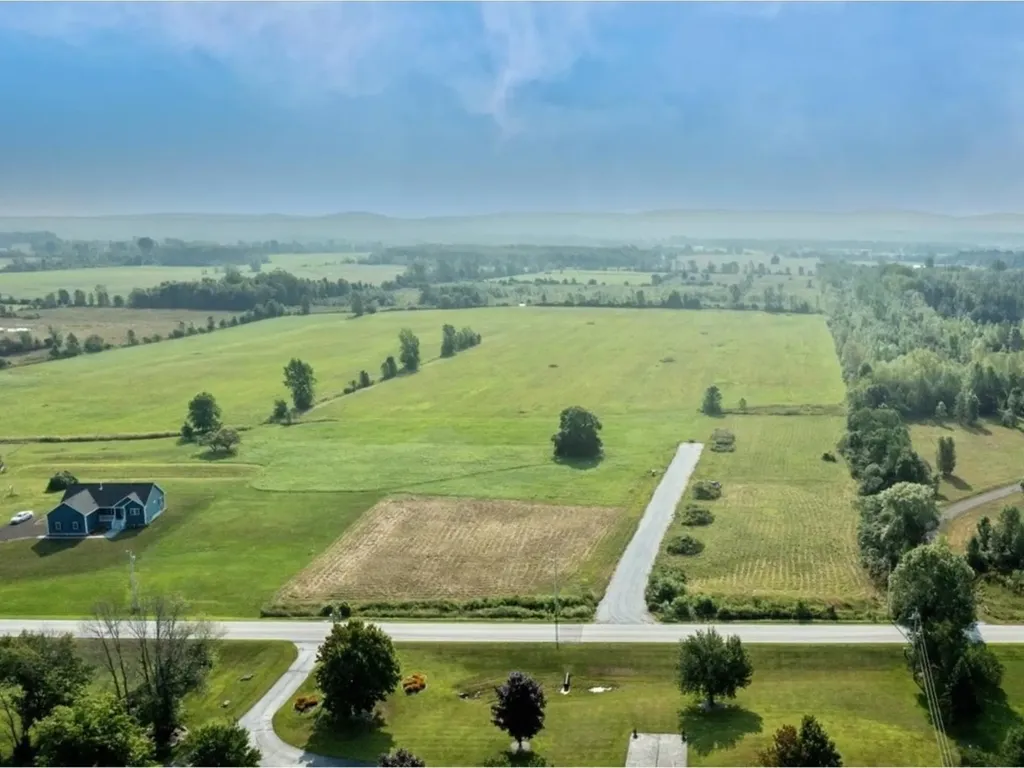 44 Bailey's Run St. Albans Town VT 05478