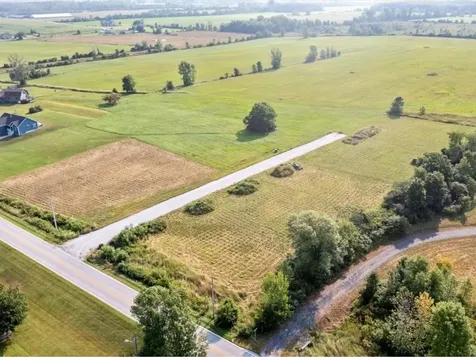 44 Bailey's Run St. Albans Town VT 05478