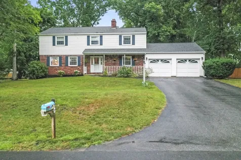 27 Lucille Avenue Salem NH 03079
