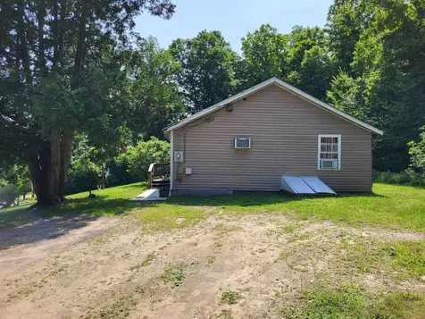 598 Old Bristol Road New Hampton NH 03256