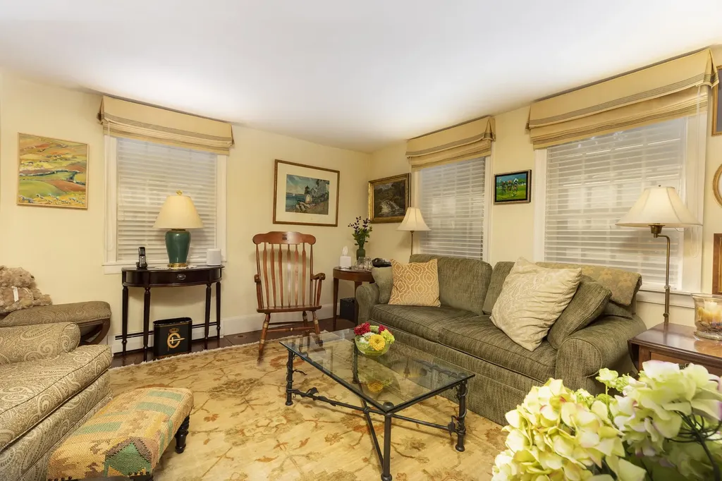 13 Maple Street Hanover NH 03755