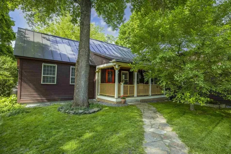 13 Maple Street Hanover NH 03755
