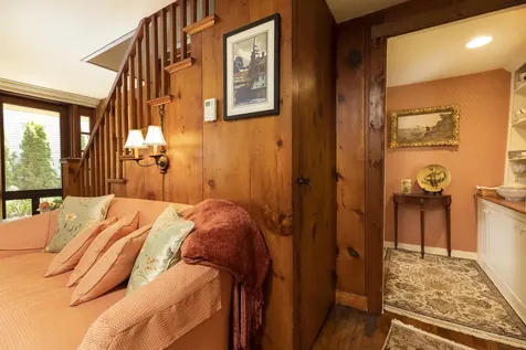 13 Maple Street Hanover NH 03755