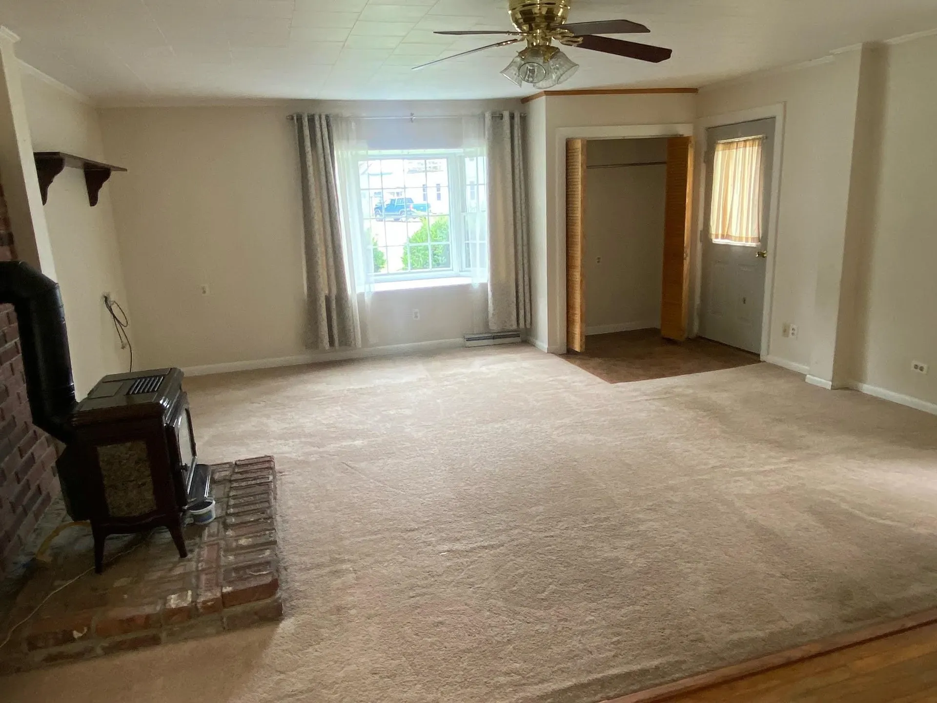 124 Park Street Springfield VT 05156