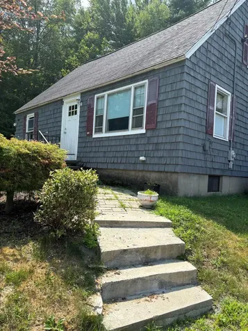5 Farrington Avenue Plaistow NH 03865