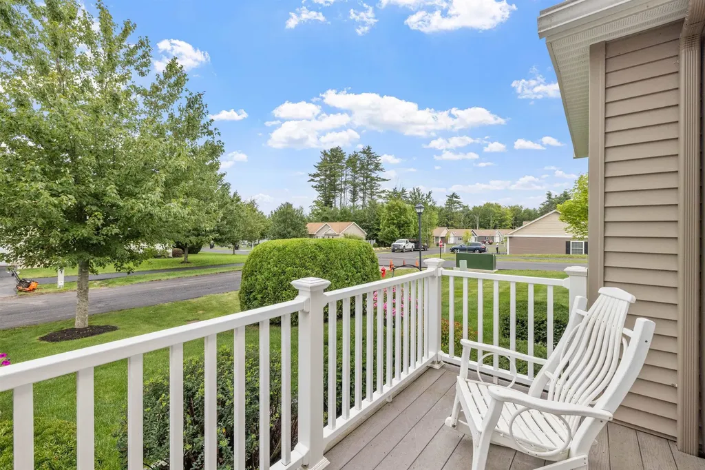 8 Siesta Lane Laconia NH 03246