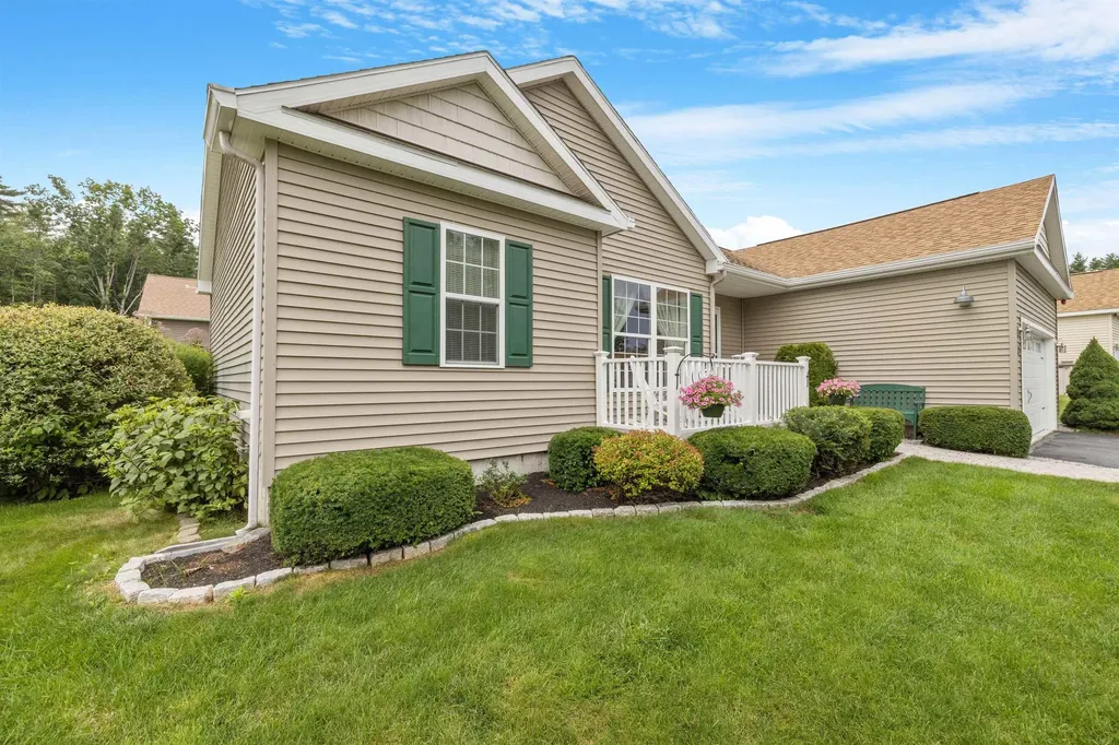 8 Siesta Lane Laconia NH 03246
