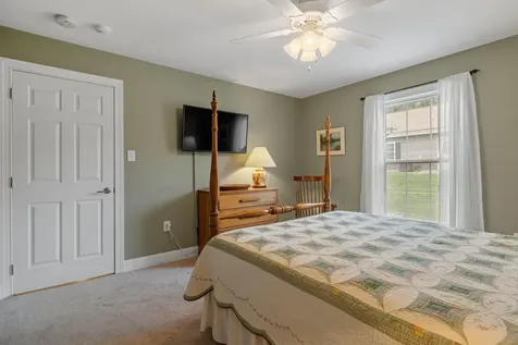 8 Siesta Lane Laconia NH 03246