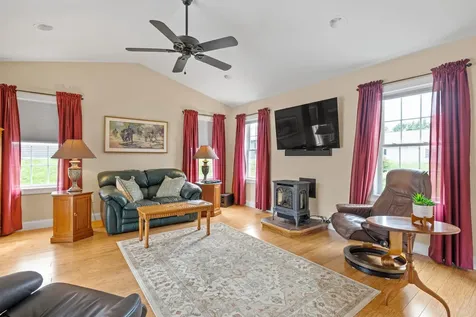 8 Siesta Lane Laconia NH 03246