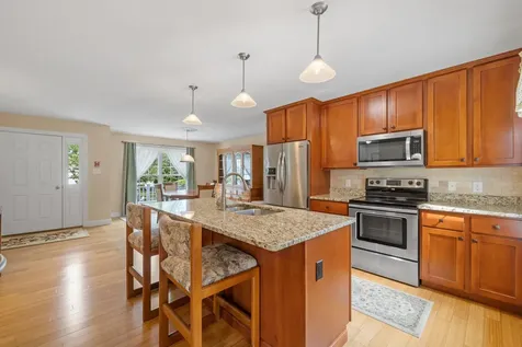 8 Siesta Lane Laconia NH 03246