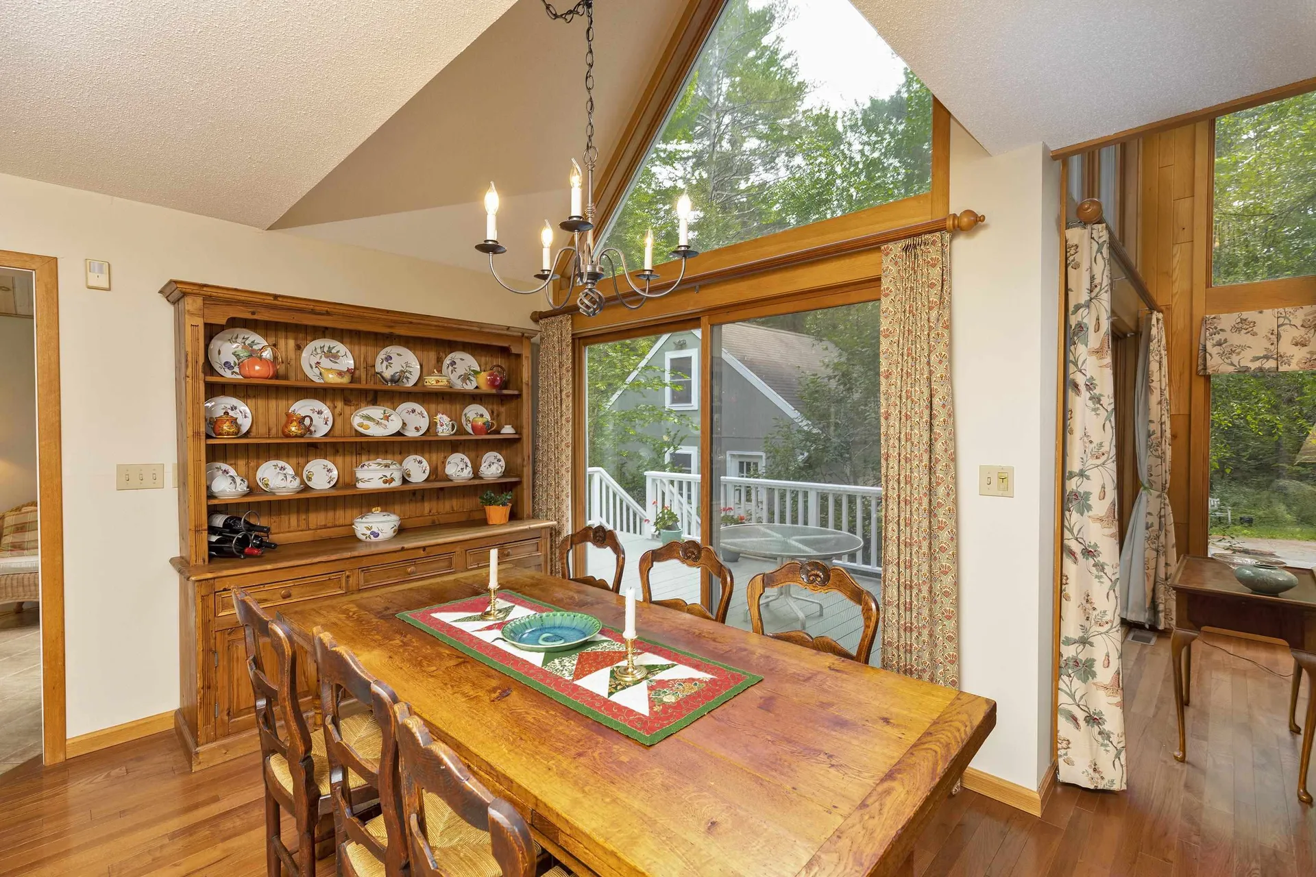 84 Fairway Lane New London NH 03257