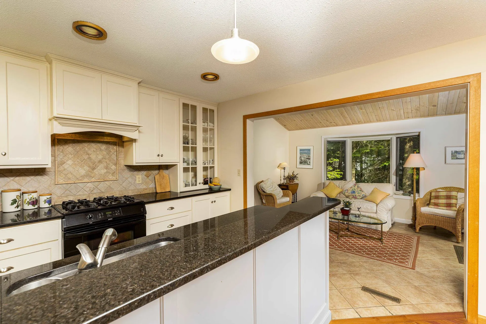 84 Fairway Lane New London NH 03257