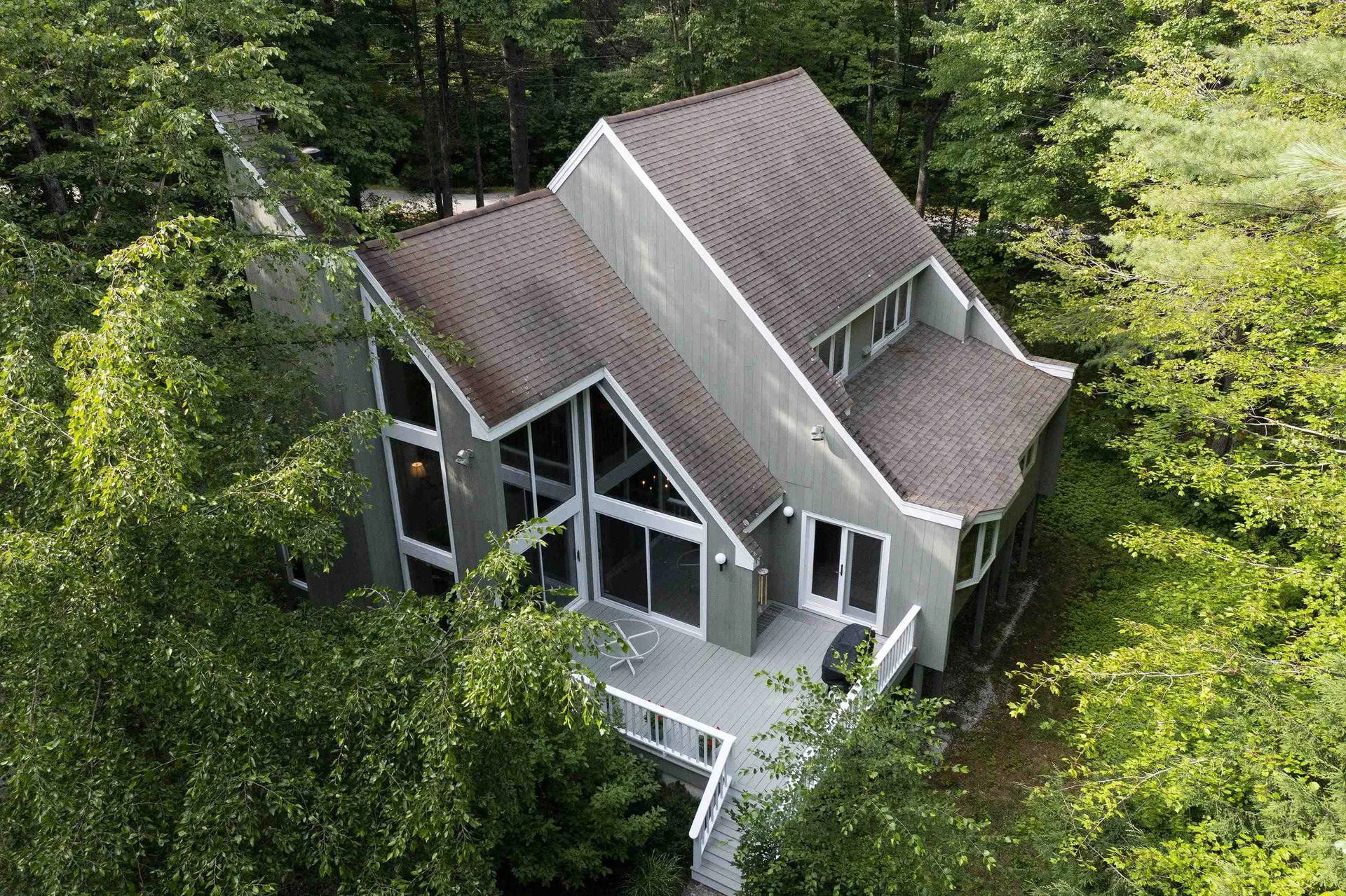 84 Fairway Lane New London NH 03257