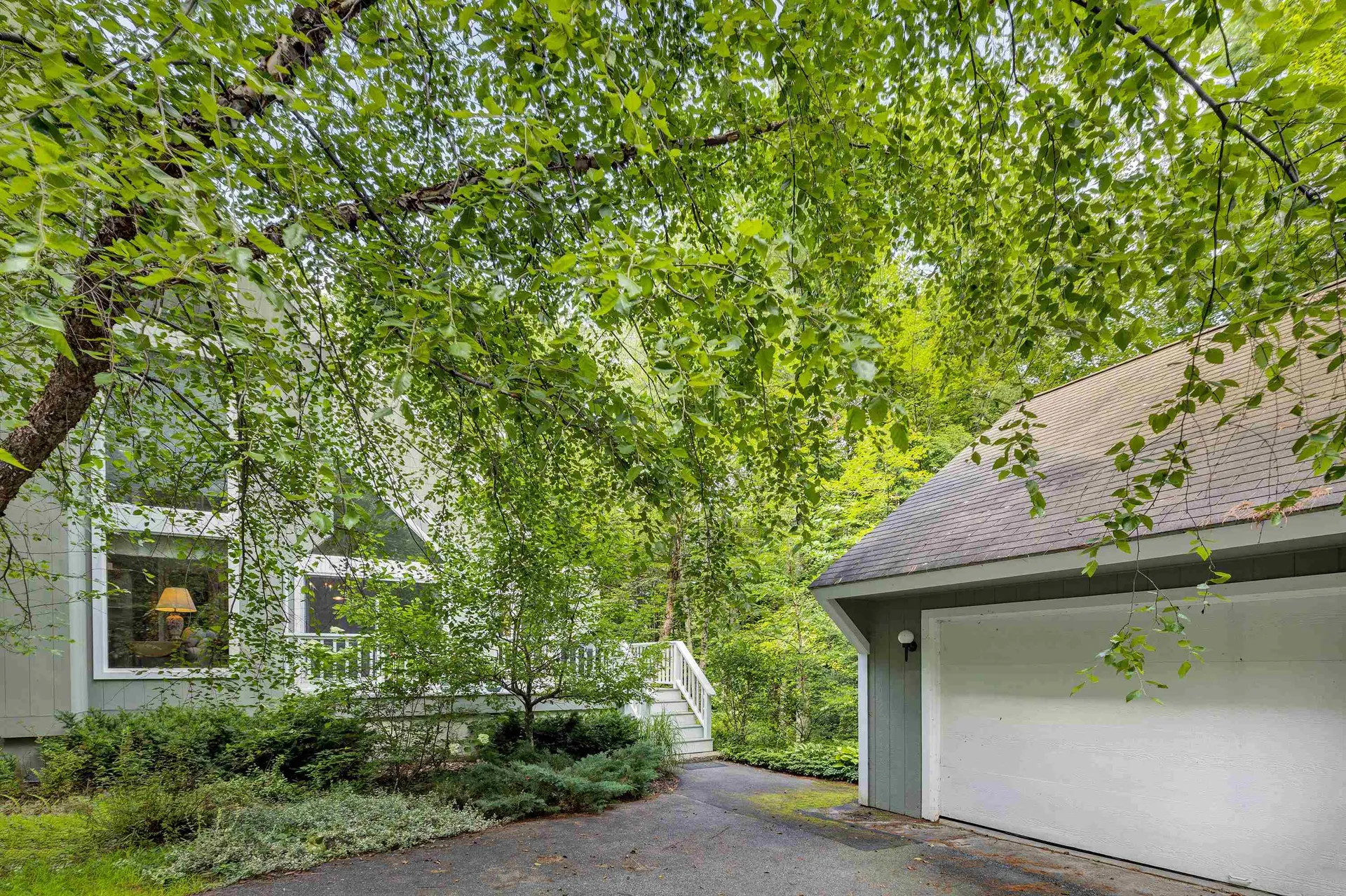 84 Fairway Lane New London NH 03257