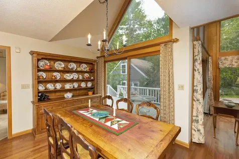 84 Fairway Lane New London NH 03257
